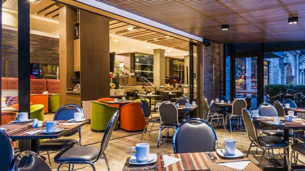 Hotel hilton for the say